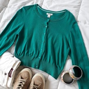 🦩 5/$25 🦩Old Navy Green Cropped Cardigan sz M